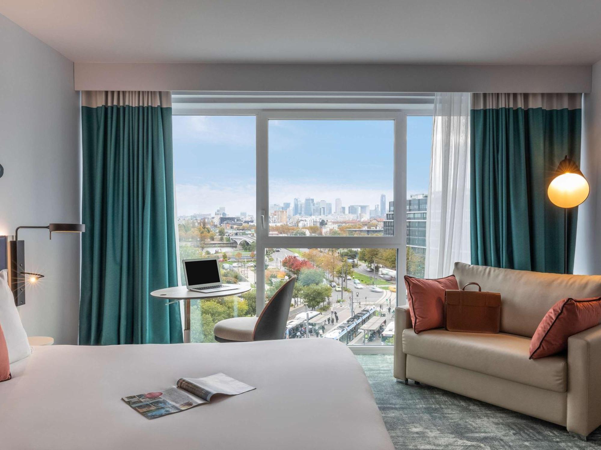 Hotel Ibis Styles Bezons Paris La Defense Exterior foto